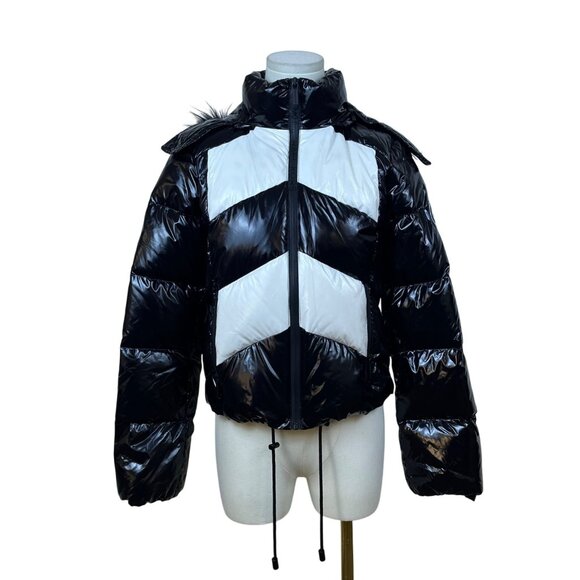Michael Kors Womens Black & White Nylon Puffer Jacket Hooded Chevron Design XXS - Picture 1 of 10